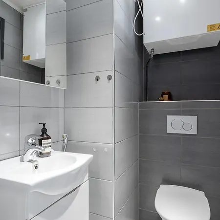 Lejlighed Spacious & Cozy 2br At Riihivuori Peak Jyväskylä