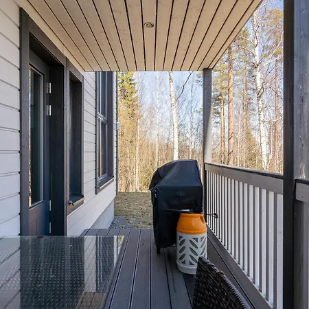 Lejlighed Spacious & Cozy 2br At Riihivuori Peak