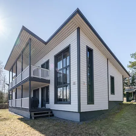 Spacious & Cozy 2br At Riihivuori Peak Lejlighed *