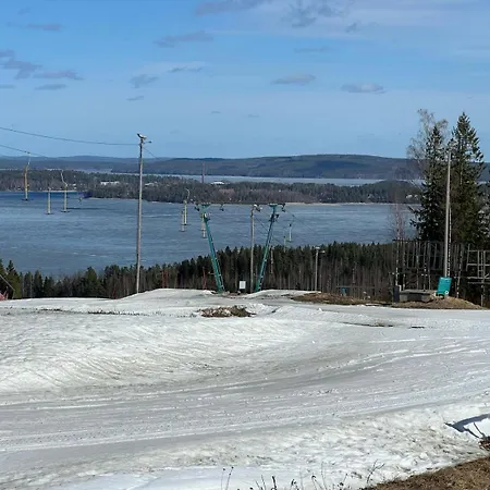 Spacious & Cozy 2br At Riihivuori Peak