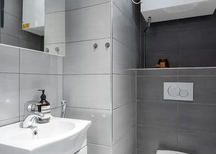 아파트 Spacious & Cozy 2br At Riihivuori Peak Jyväskylä